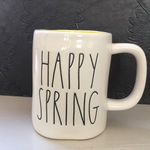 ‼️Rae Dunn "happy spring" mug.‼️